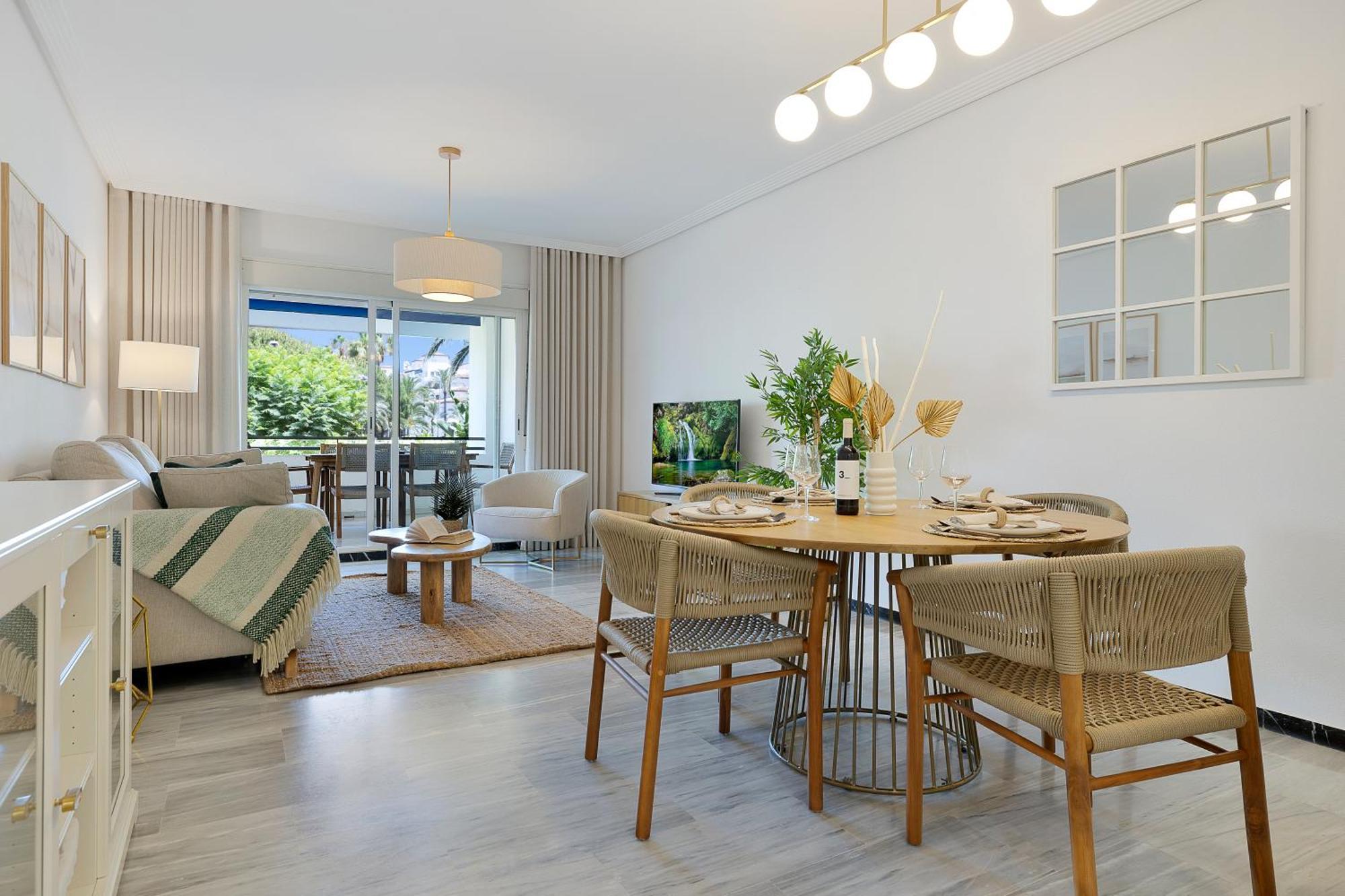 2 Bedroom Apartment In Medina Garden - Puerto Banus マルベーリャ エクステリア 写真