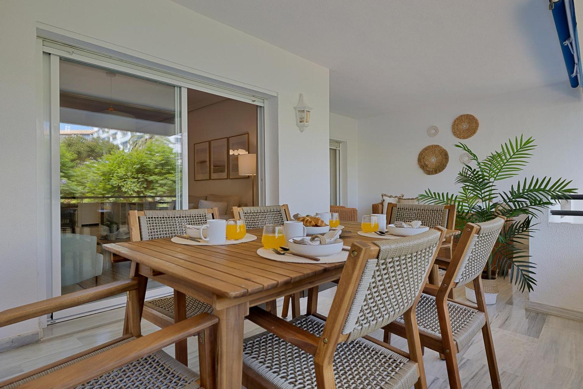 2 Bedroom Apartment In Medina Garden - Puerto Banus マルベーリャ エクステリア 写真